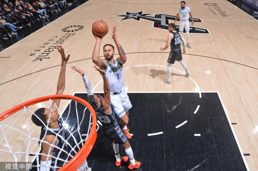 科爾表示施羅德仍在適應中 他將為我們的勝利做出貢獻.