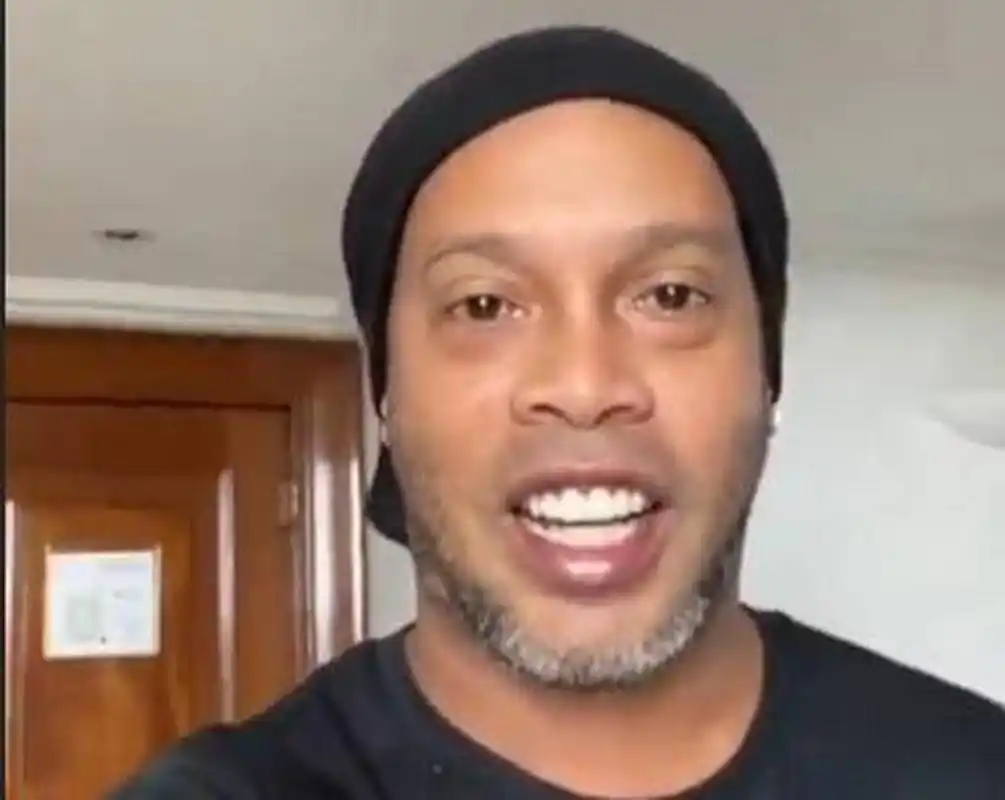 的因素紧密 的因素紧密